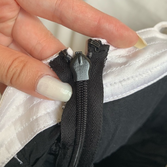 Corset Top with Belt - Picture 4 of 6